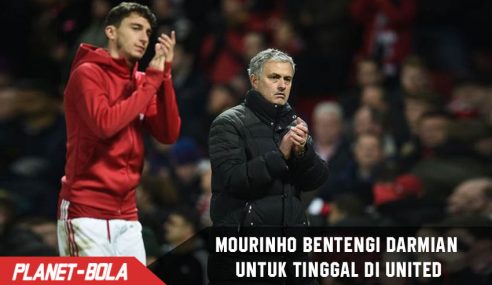 Sedang diminati banyak Club. Mourinho bentengi Darmian