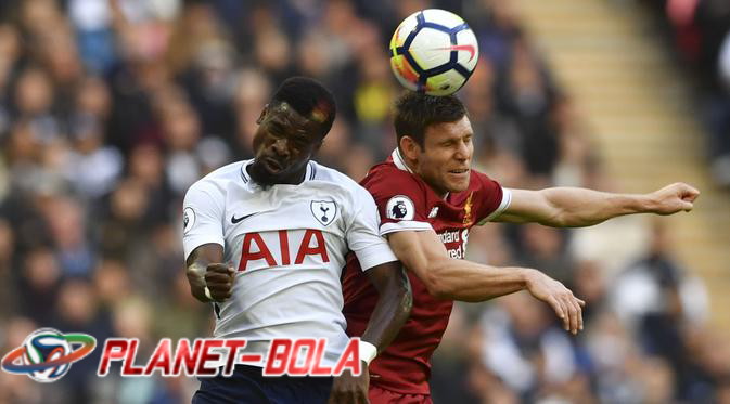 Ini Alasan Serge Aurier Gagal Gabung Barcelona